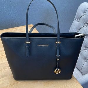 Michael Kors tote